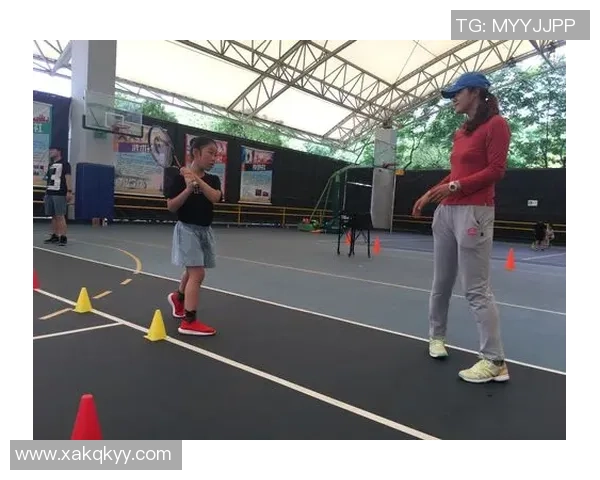 网球运动的技巧与训练:提升击球精度与场地适应力的实用方法